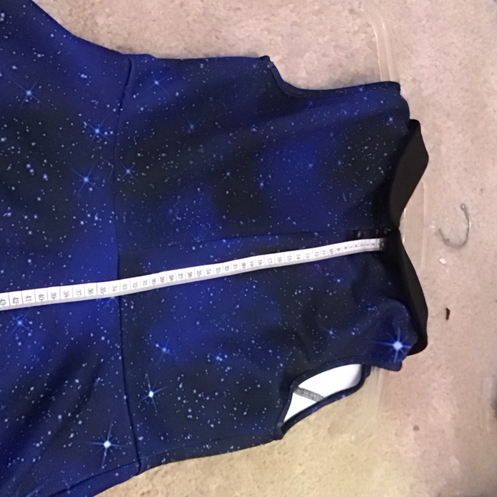 Dress - Picture 5 of 7